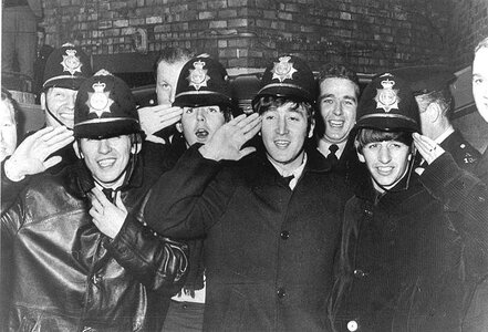 640px-The_Beatles_with_Birmingham_Police_officers.jpg